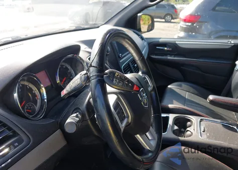 2016 Dodge Grand Caravan R/T z USA, uszkodzony, nr VIN 2C4RDGEG6GR375028